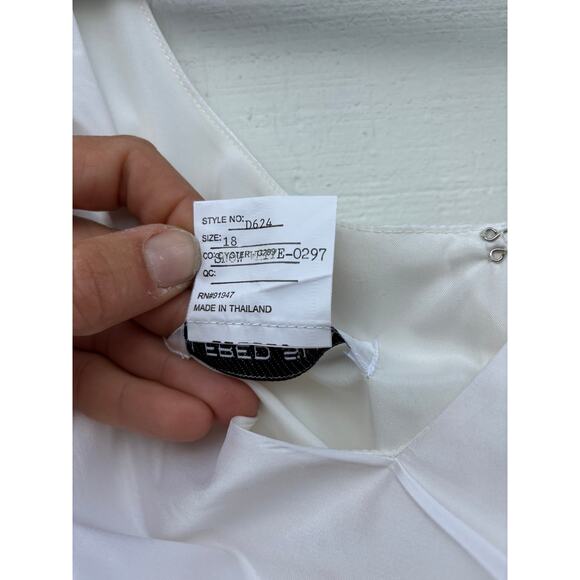 Alfred Sung White Mini Dress, Bridal, Cocktail, A Line,‎ V Neck, Plus Size 18 - Picture 6 of 9